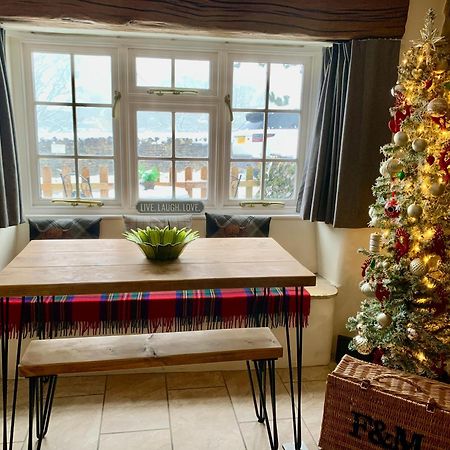 Gorgeous Cozy Cottage With A Heritage Feel, Walks, Pubs & Wood Burner Tideswell Ngoại thất bức ảnh