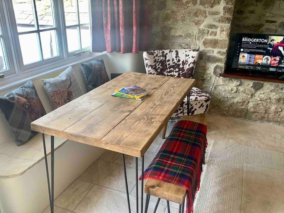 Gorgeous Cozy Cottage With A Heritage Feel, Walks, Pubs & Wood Burner Tideswell Ngoại thất bức ảnh