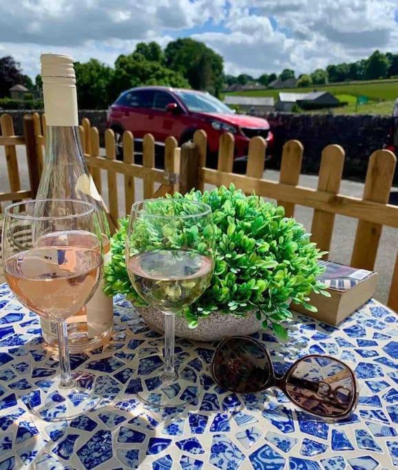 Gorgeous Cozy Cottage With A Heritage Feel, Walks, Pubs & Wood Burner Tideswell Ngoại thất bức ảnh
