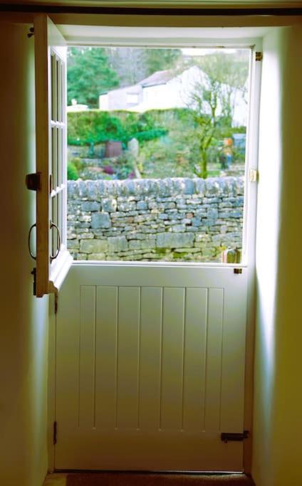 Gorgeous Cozy Cottage With A Heritage Feel, Walks, Pubs & Wood Burner Tideswell Ngoại thất bức ảnh